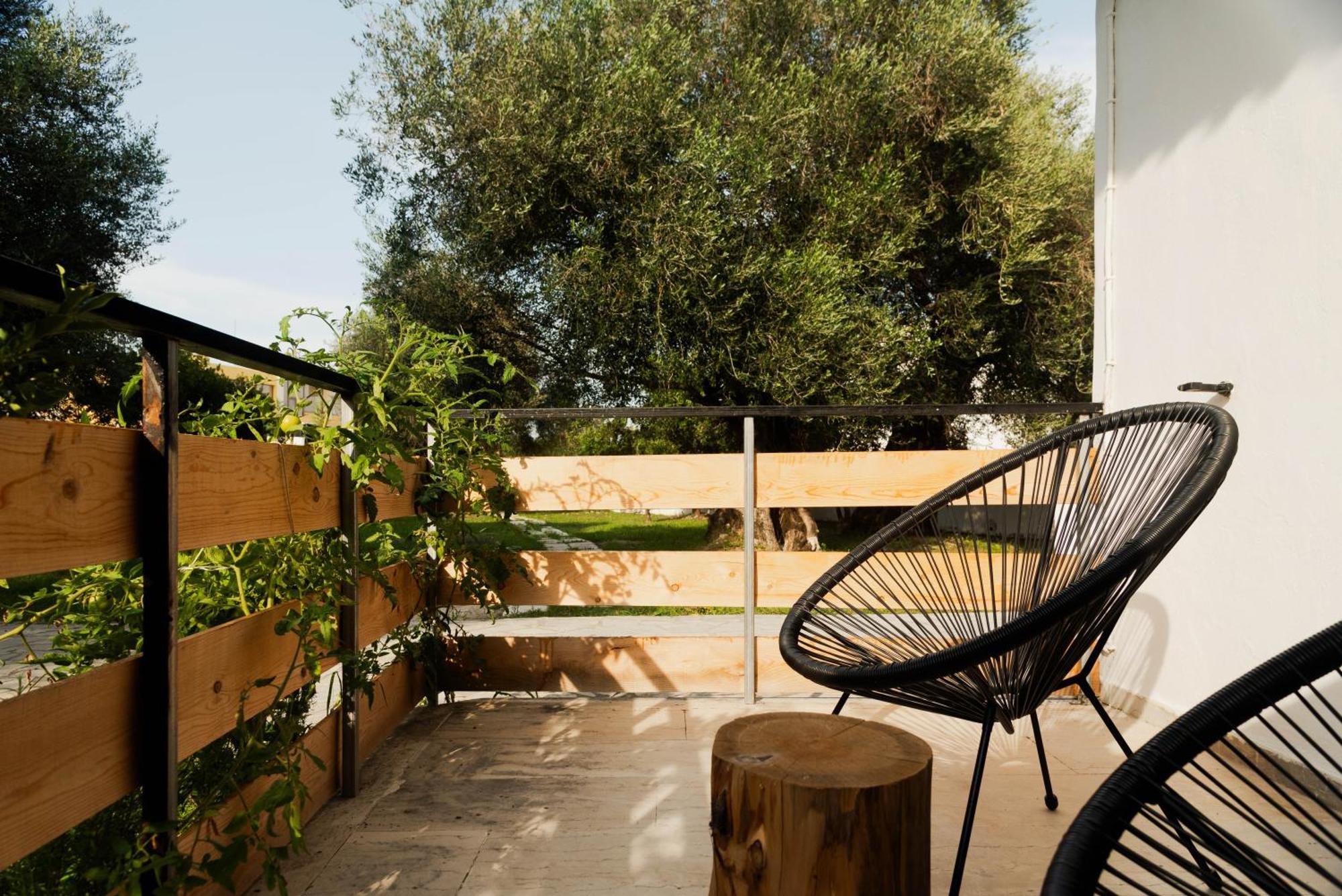 Olive Grove Suites Boutique Hotel Moraitika Exteriör bild