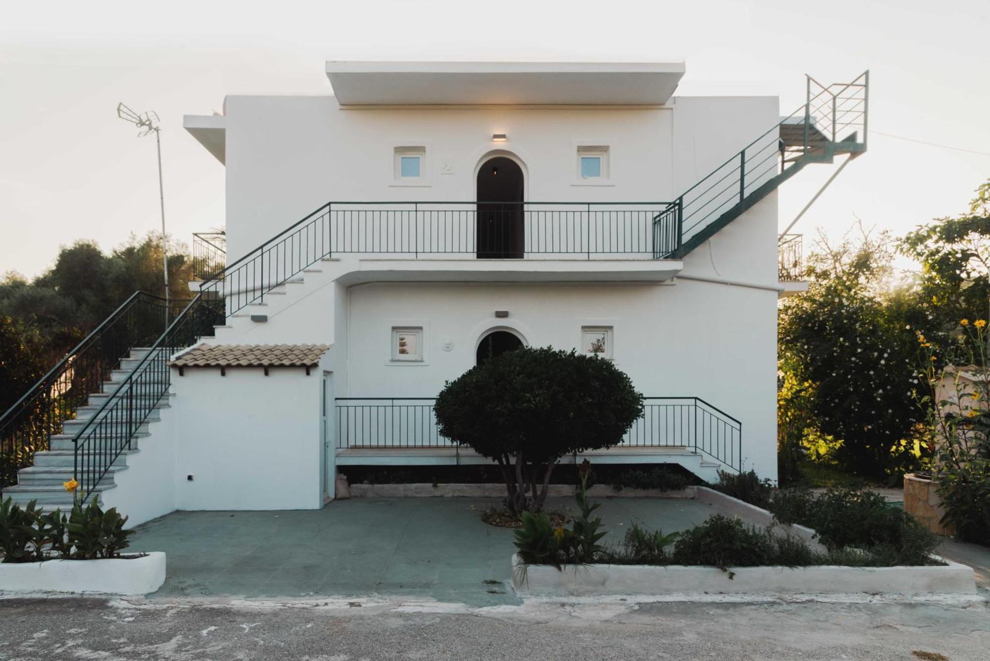 Olive Grove Suites Boutique Hotel Moraitika Exteriör bild
