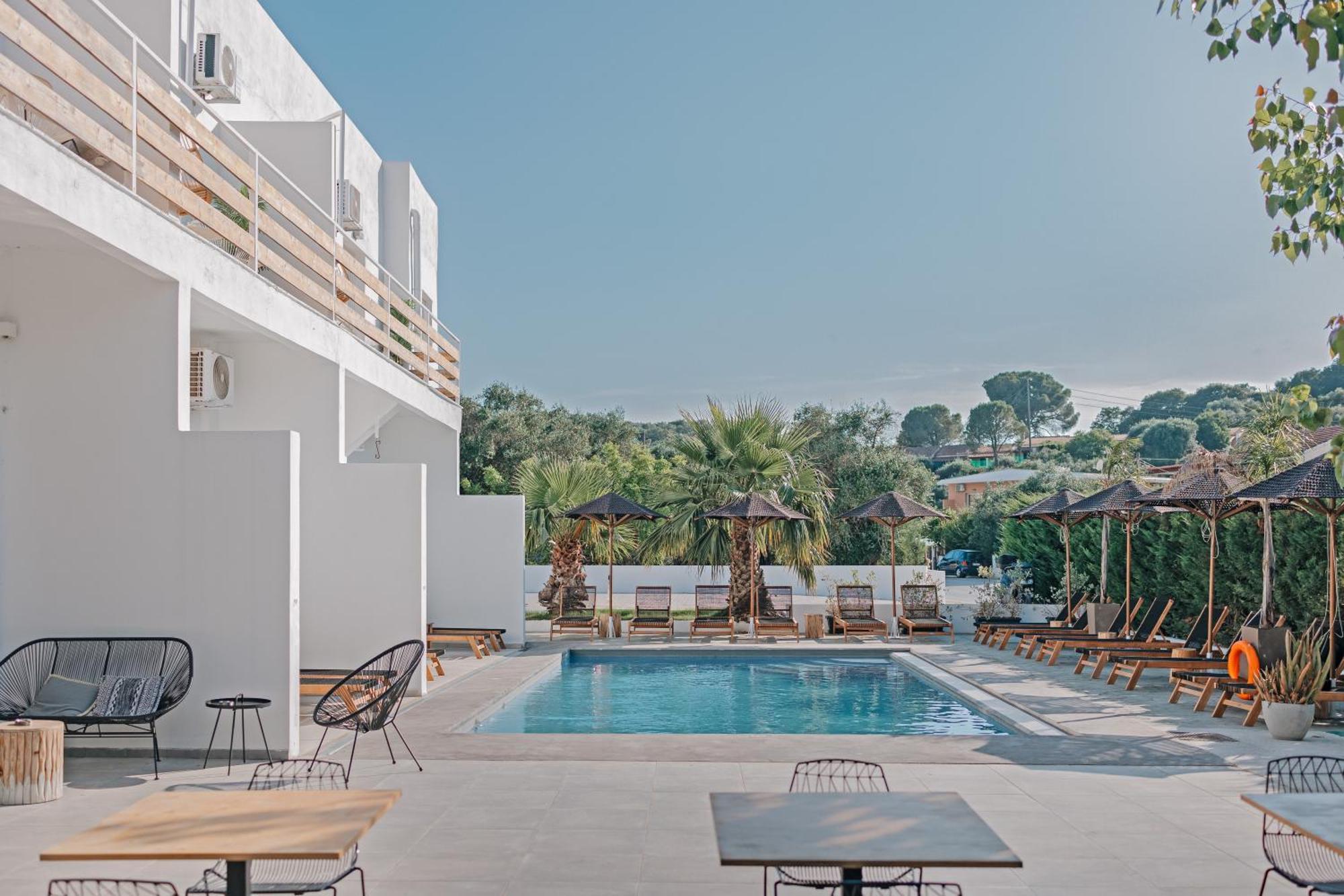 Olive Grove Suites Boutique Hotel Moraitika Exteriör bild